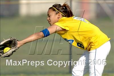 Thumbnail 2 in Garey @ Charter Oak photogallery.