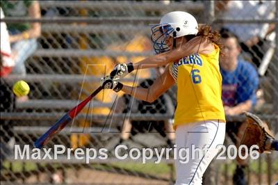 Thumbnail 1 in Garey @ Charter Oak photogallery.