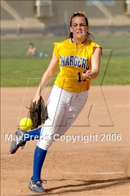 Thumbnail 2 in Garey @ Charter Oak photogallery.