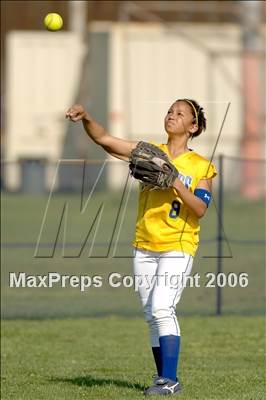 Thumbnail 1 in Garey @ Charter Oak photogallery.
