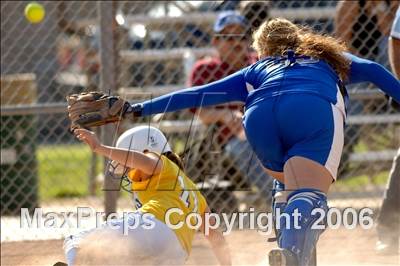 Thumbnail 1 in Garey @ Charter Oak photogallery.