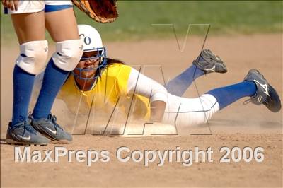 Thumbnail 2 in Garey @ Charter Oak photogallery.