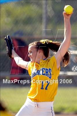 Thumbnail 3 in Garey @ Charter Oak photogallery.