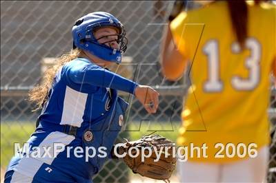 Thumbnail 1 in Garey @ Charter Oak photogallery.