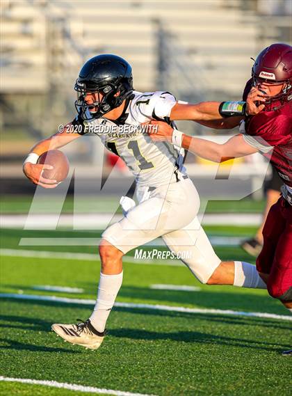 Thumbnail 1 in Henrietta vs. Whitesboro (Scrimmage) photogallery.