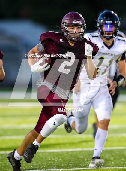 Thumbnail 2 in Henrietta vs. Whitesboro (Scrimmage) photogallery.