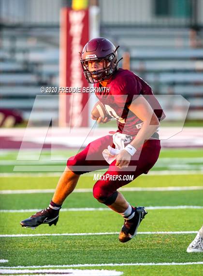 Thumbnail 2 in Henrietta vs. Whitesboro (Scrimmage) photogallery.