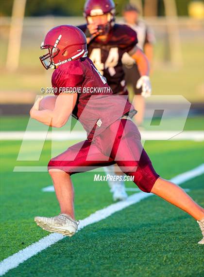Thumbnail 1 in Henrietta vs. Whitesboro (Scrimmage) photogallery.