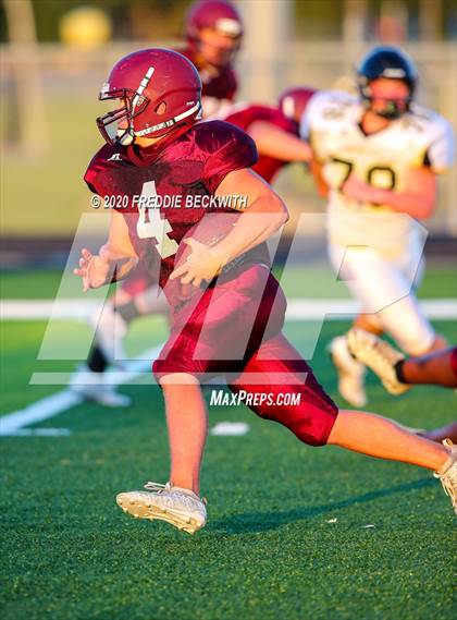 Thumbnail 3 in Henrietta vs. Whitesboro (Scrimmage) photogallery.