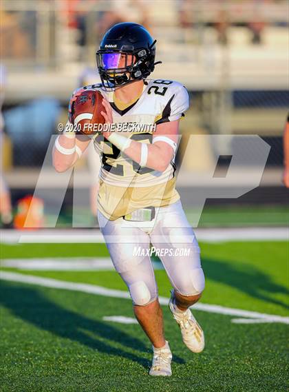 Thumbnail 2 in Henrietta vs. Whitesboro (Scrimmage) photogallery.