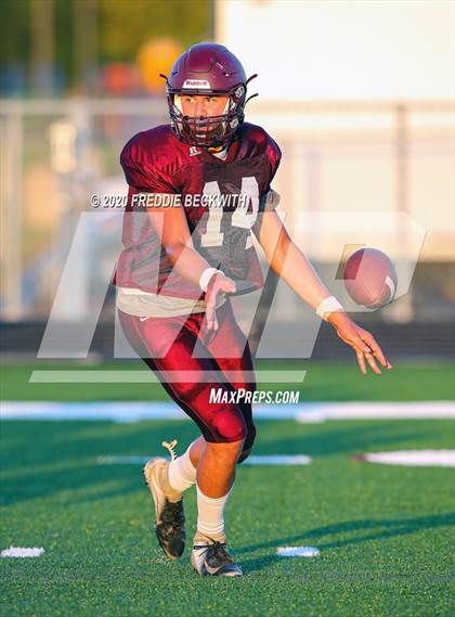 Thumbnail 1 in Henrietta vs. Whitesboro (Scrimmage) photogallery.