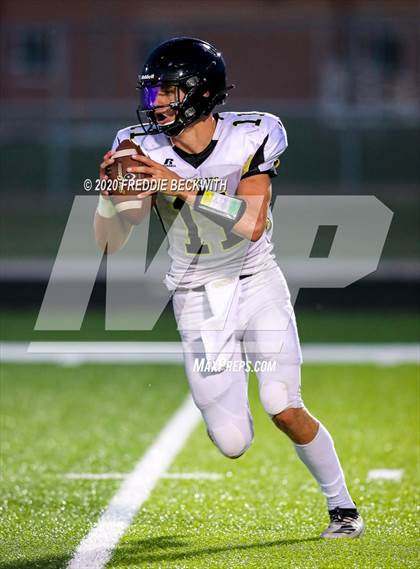Thumbnail 2 in Henrietta vs. Whitesboro (Scrimmage) photogallery.