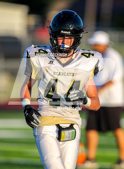 Thumbnail 1 in Henrietta vs. Whitesboro (Scrimmage) photogallery.