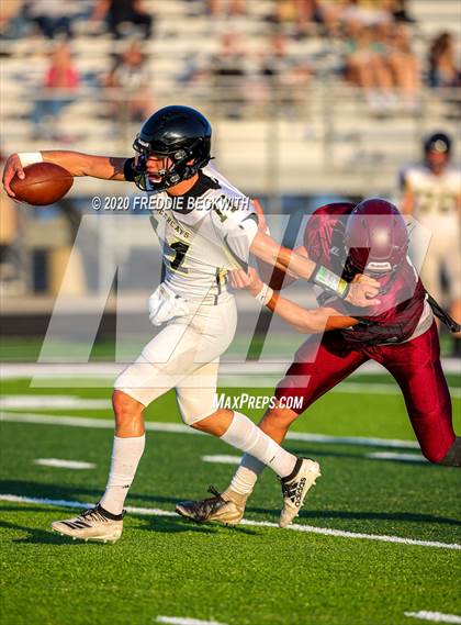 Thumbnail 2 in Henrietta vs. Whitesboro (Scrimmage) photogallery.