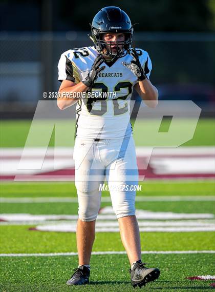 Thumbnail 3 in Henrietta vs. Whitesboro (Scrimmage) photogallery.