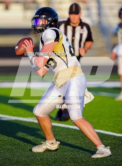 Thumbnail 2 in Henrietta vs. Whitesboro (Scrimmage) photogallery.
