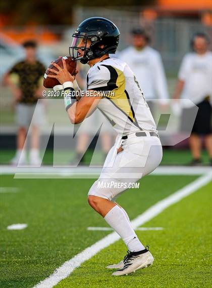 Thumbnail 2 in Henrietta vs. Whitesboro (Scrimmage) photogallery.