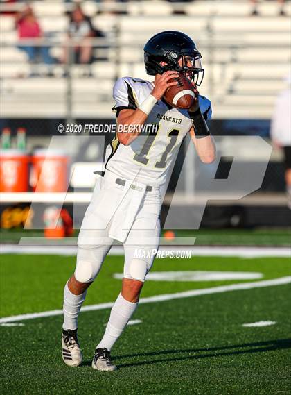Thumbnail 2 in Henrietta vs. Whitesboro (Scrimmage) photogallery.