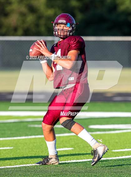 Thumbnail 2 in Henrietta vs. Whitesboro (Scrimmage) photogallery.