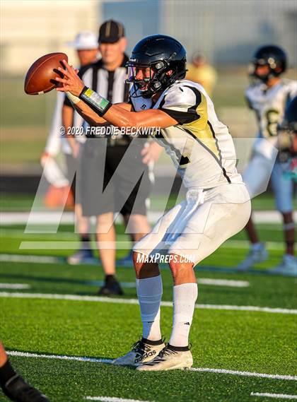 Thumbnail 2 in Henrietta vs. Whitesboro (Scrimmage) photogallery.