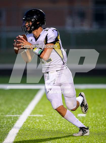 Thumbnail 3 in Henrietta vs. Whitesboro (Scrimmage) photogallery.
