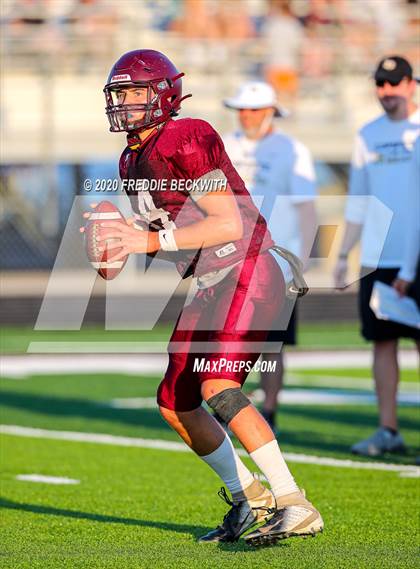 Thumbnail 2 in Henrietta vs. Whitesboro (Scrimmage) photogallery.