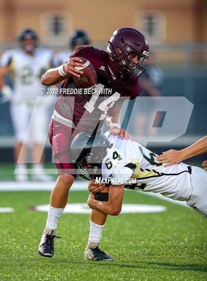 Thumbnail 2 in Henrietta vs. Whitesboro (Scrimmage) photogallery.