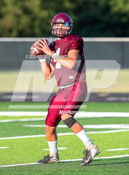 Thumbnail 3 in Henrietta vs. Whitesboro (Scrimmage) photogallery.