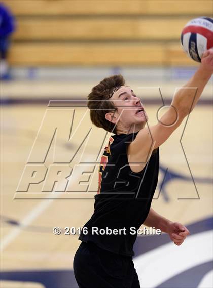 Thumbnail 3 in Oak Ridge vs Jesuit photogallery.