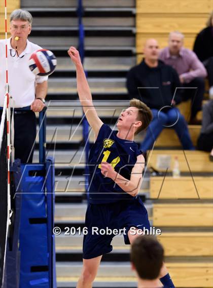 Thumbnail 3 in Oak Ridge vs Jesuit photogallery.