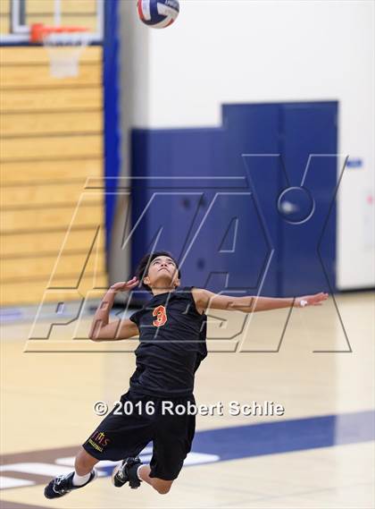 Thumbnail 3 in Oak Ridge vs Jesuit photogallery.