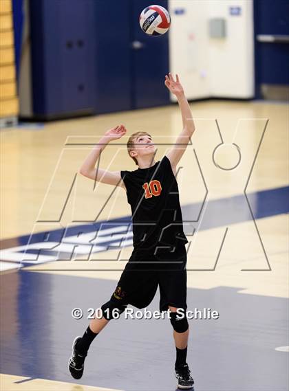 Thumbnail 2 in Oak Ridge vs Jesuit photogallery.