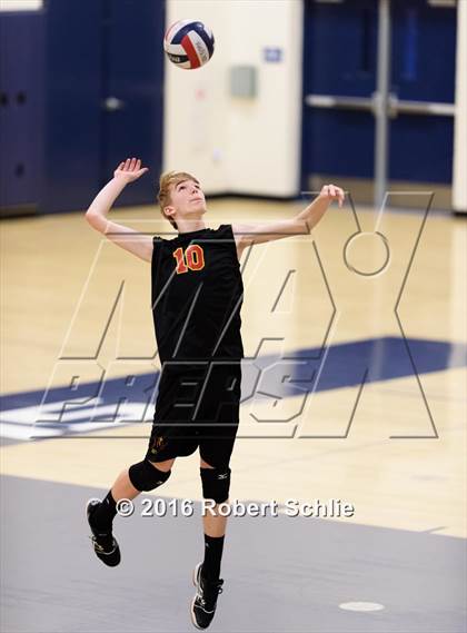 Thumbnail 2 in Oak Ridge vs Jesuit photogallery.