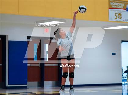 Thumbnail 3 in Speedway @ Mooresville photogallery.