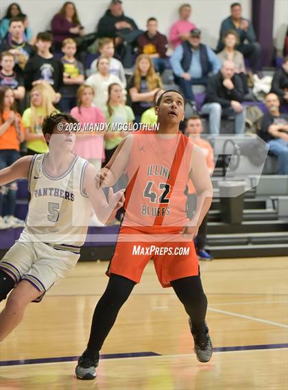 Thumbnail 1 in Illini Bluffs @ Delavan photogallery.