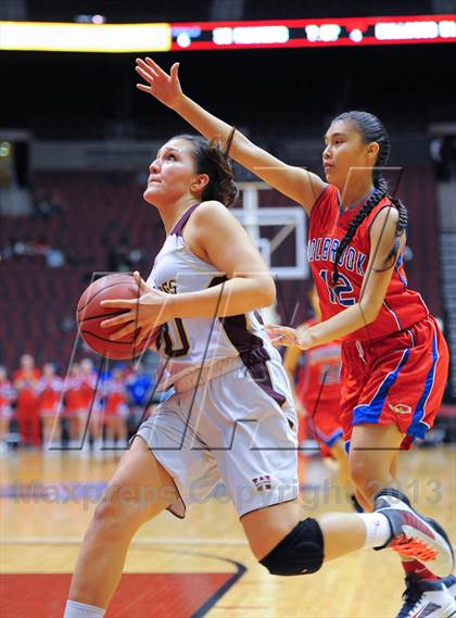 Thumbnail 3 in Holbrook vs. Winslow (AIA D3 Semifinals) photogallery.