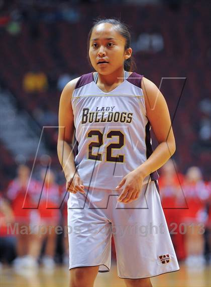 Thumbnail 2 in Holbrook vs. Winslow (AIA D3 Semifinals) photogallery.