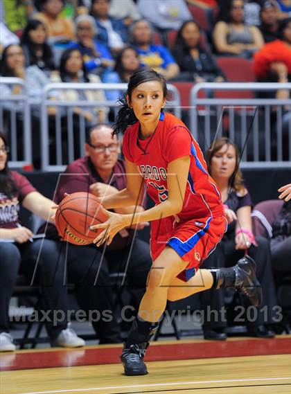 Thumbnail 2 in Holbrook vs. Winslow (AIA D3 Semifinals) photogallery.
