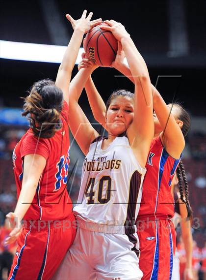Thumbnail 3 in Holbrook vs. Winslow (AIA D3 Semifinals) photogallery.