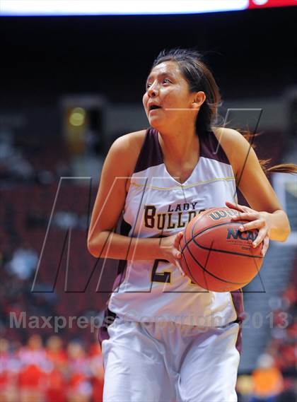 Thumbnail 3 in Holbrook vs. Winslow (AIA D3 Semifinals) photogallery.
