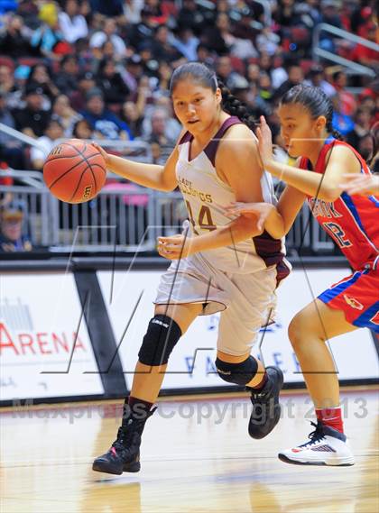 Thumbnail 3 in Holbrook vs. Winslow (AIA D3 Semifinals) photogallery.