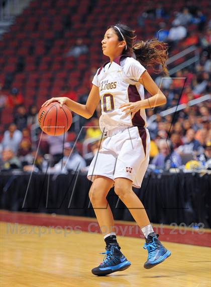 Thumbnail 2 in Holbrook vs. Winslow (AIA D3 Semifinals) photogallery.
