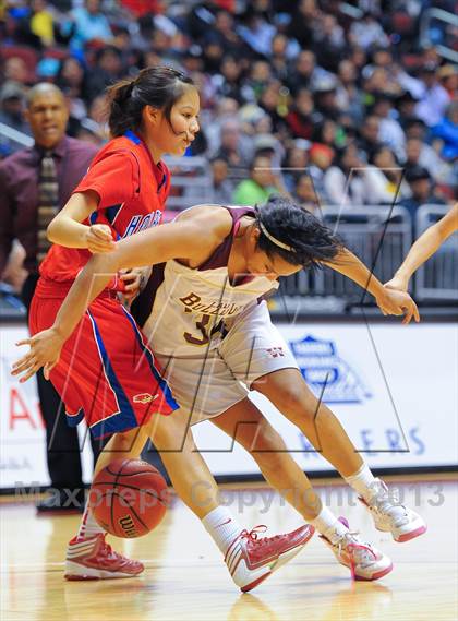 Thumbnail 1 in Holbrook vs. Winslow (AIA D3 Semifinals) photogallery.