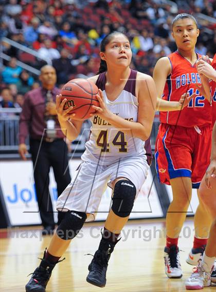 Thumbnail 1 in Holbrook vs. Winslow (AIA D3 Semifinals) photogallery.