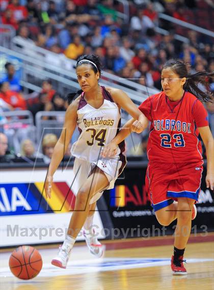 Thumbnail 2 in Holbrook vs. Winslow (AIA D3 Semifinals) photogallery.