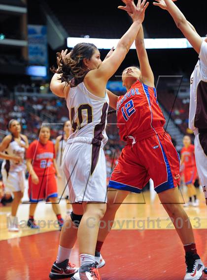 Thumbnail 3 in Holbrook vs. Winslow (AIA D3 Semifinals) photogallery.