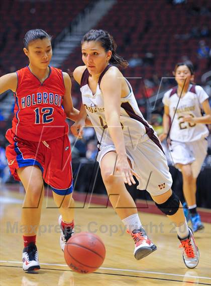 Thumbnail 1 in Holbrook vs. Winslow (AIA D3 Semifinals) photogallery.
