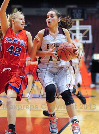 Thumbnail 1 in Holbrook vs. Winslow (AIA D3 Semifinals) photogallery.
