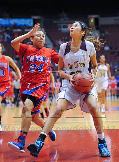 Thumbnail 3 in Holbrook vs. Winslow (AIA D3 Semifinals) photogallery.
