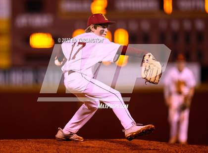 Thumbnail 2 in Kell @ Lassiter photogallery.